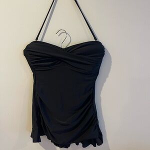 Kenneth Cole Reaction Black one piece swimsuit excellent condition size 6
